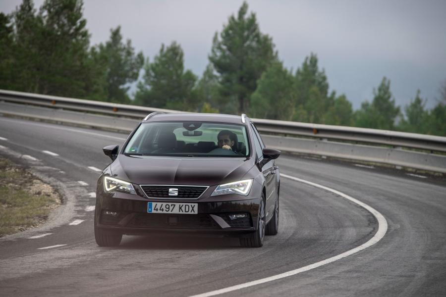 Seat Leon ST TGI 2018 года  (WW) (фото 5 из 25)